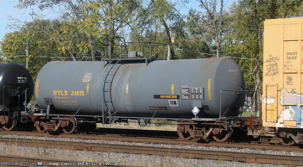 UTLX 24615 - Union Tank Car 